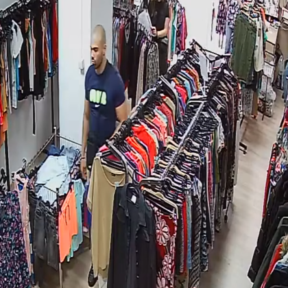 Мъж открадна дамска тениска от магазин в Стара Загора Това се