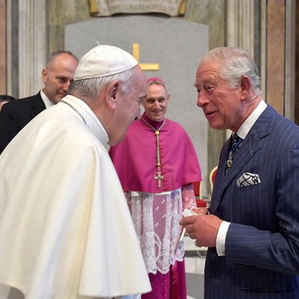 Като се имат предвид близките отношения между крал Чарлз и