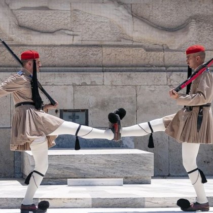 В Гърция ще обучават резервисти на умения за работа с