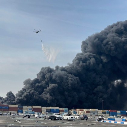 Загиналите при мощна експлозия в пристанище Шахид Раджаи близо до