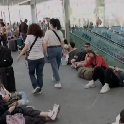 Електроподаването в Испания и Португалия постепенно се възстановява след като