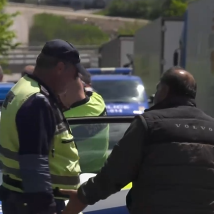 Десетки шофьори на камиони се оказаха санкционирани и с взети