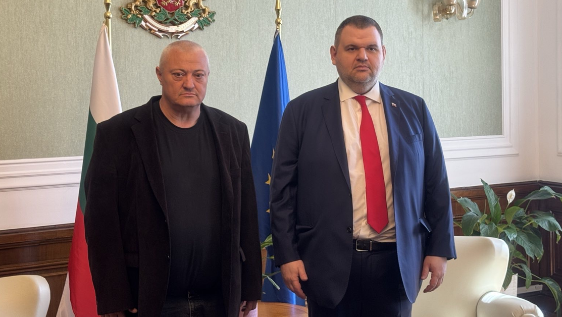 Пеевски: Ще помогнем на хората от Хайредин да възстановят домовете си
