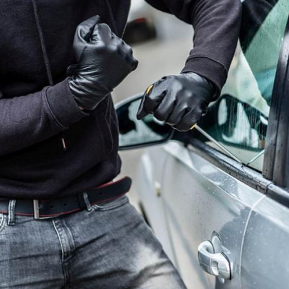 Жителка на Варна стана жертва на нагла кражба в светлата