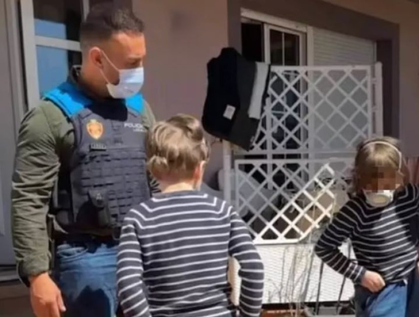 Къщата на ужасите: Родители държаха затворени 5 години децата си СНИМКИ