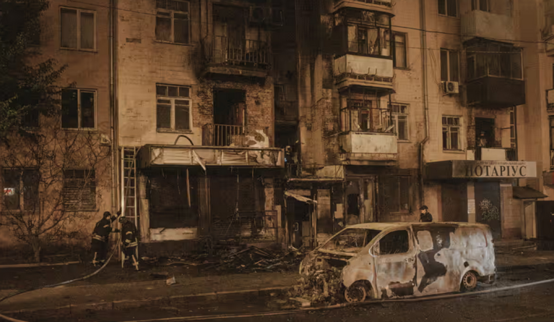 Масирана атака с дронове между Русия и Украйна, има много ранени