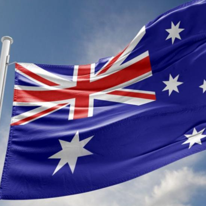 Австралийският премиер Антъни Албанезе печели федералните избори в страната с