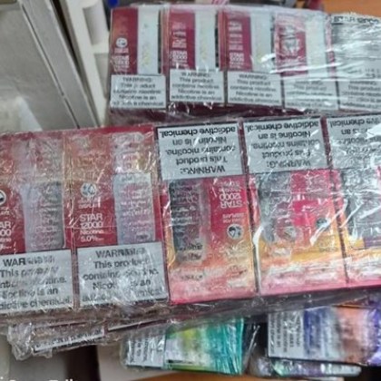 716 контрабандни еднократни електронни наргилета откриха през последната седмица митническите