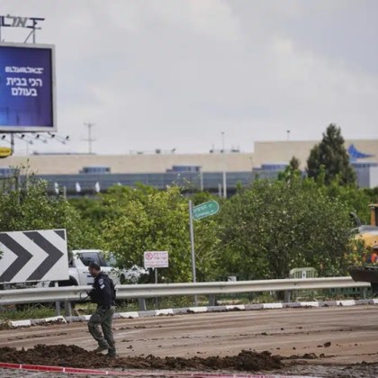 Израелските сили съобщиха че ракета изстреляна от Йемен е ударила