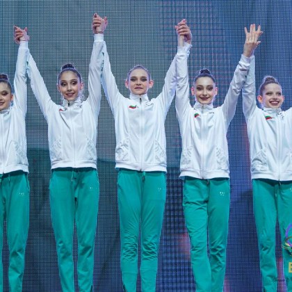 Ансамбълът на България за девойки спечели три от три възможни