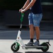 Борят се за живота на 14-годишен, катастрофирал с тротинетка