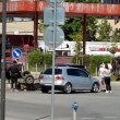 Кола помете каруца в София, обърна я СНИМКИ