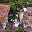 Самоделен самолет се вряза в къщи, загинаха двама души и куче ВИДЕО