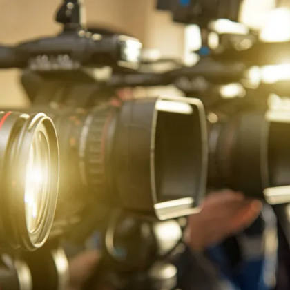 Президентът Доналд Тръмп заяви че налага нови мита върху всички