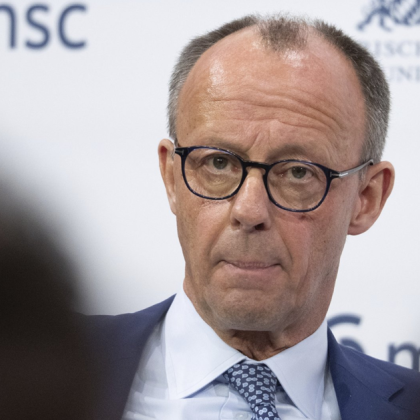 Лидерът на германския Християндемократически съюз ХДС Фридрих Мерц не успя да събере