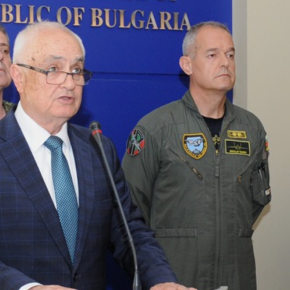 Няма скандал с българските F 16 а едно недоразумение Това заяви министърът