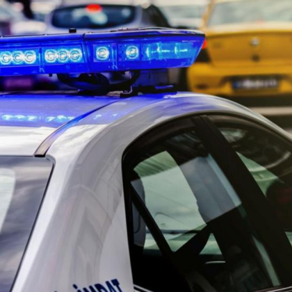 Пратка с 1300 пейджър устройства и 710 броя зарядни устройства