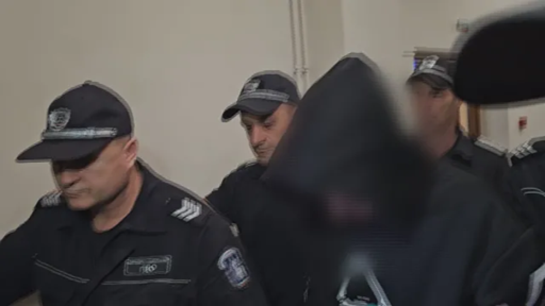Родителите на Иван от Хасково: Трябва да понесе отговорност, много съжаляваме