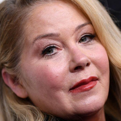 Кристина Апългейт призна че вече не излиза от дома си