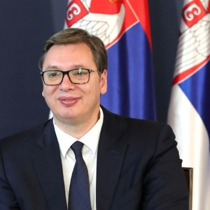 Сръбският президент Александър Вучич пристигна в Москва за церемониалните събития