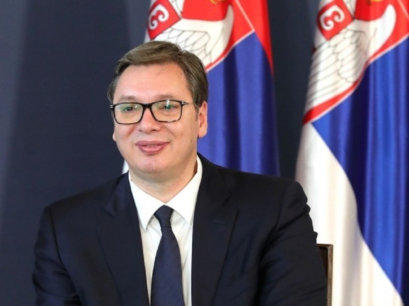 Сръбският президент Вучич пристигна в Москва, прелетя над България