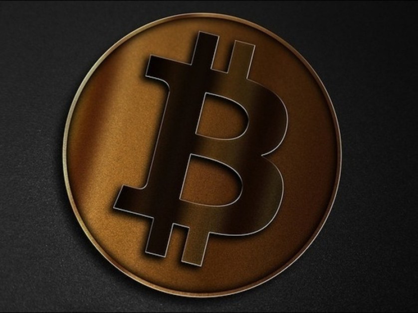 Биткойнът скочи до 100 000 долара за първи път от три месеца