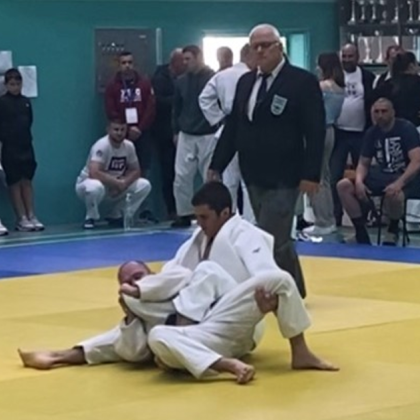 Пореден успех в студентския спорт постигна световният шампион в алпийския