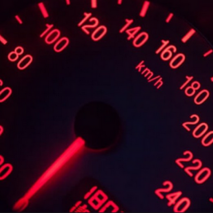 Шуменски полицаи са засекли нарушител който почти летял по магистрала