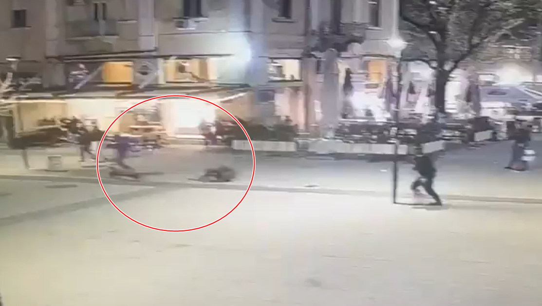Водач на тротинетка помете полицай в Плевен ВИДЕО