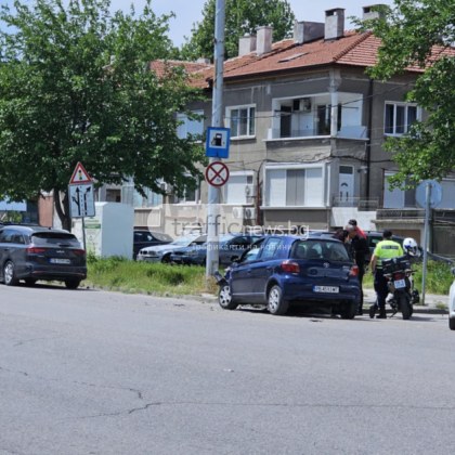 Катастрофа с тежки материални щети е станала на улица Ландос