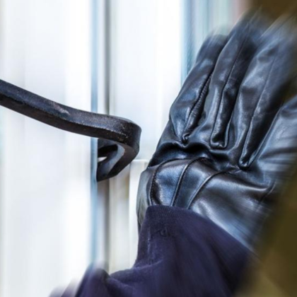 Трима попаднаха в ареста на РУ Труд за домова кражба Вчера помощ