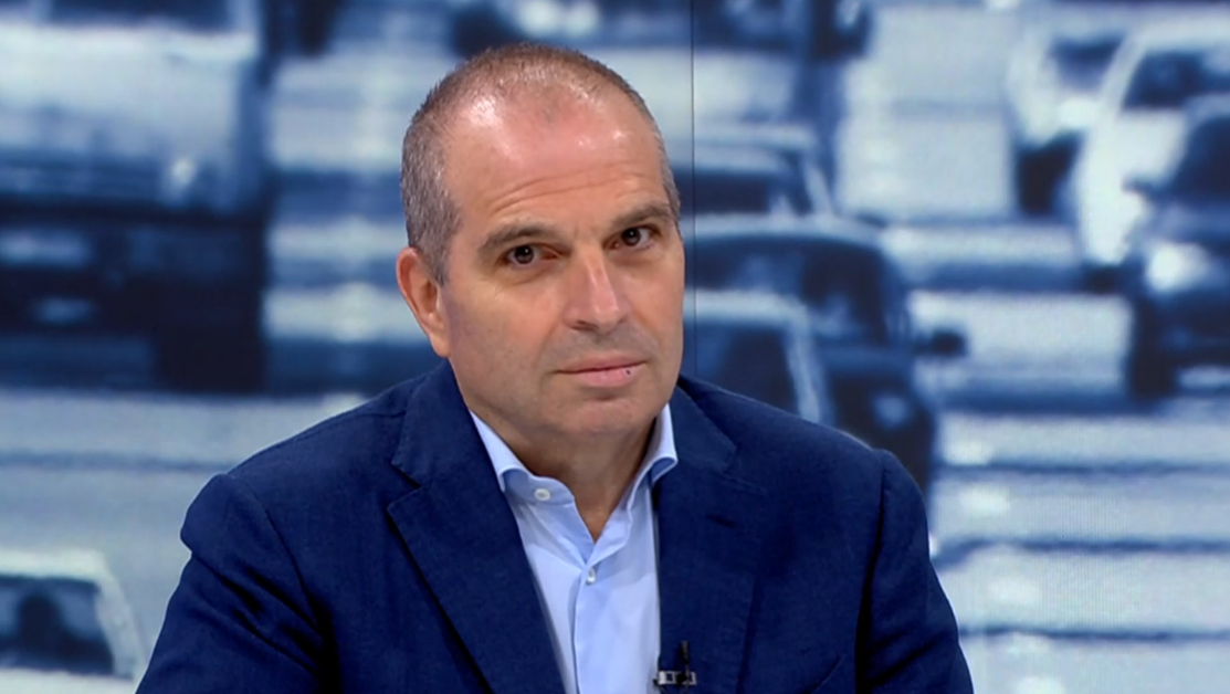 Гроздан Караджов за референдума на Радев: Късно е, либе, за китка