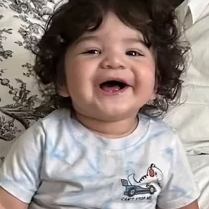 Момченце бе открито мъртво в детско столче след като било