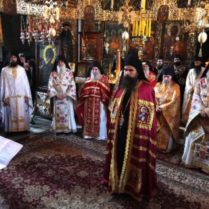 Йеромонах Гавриил беше интронизиран като игумен на Зографския манастир в