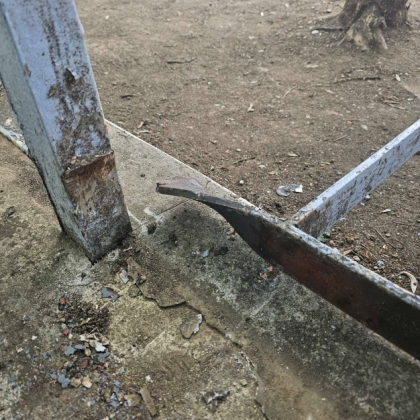 Вандализъм безотговорност и пълно пренебрежение към общественото пространство – така