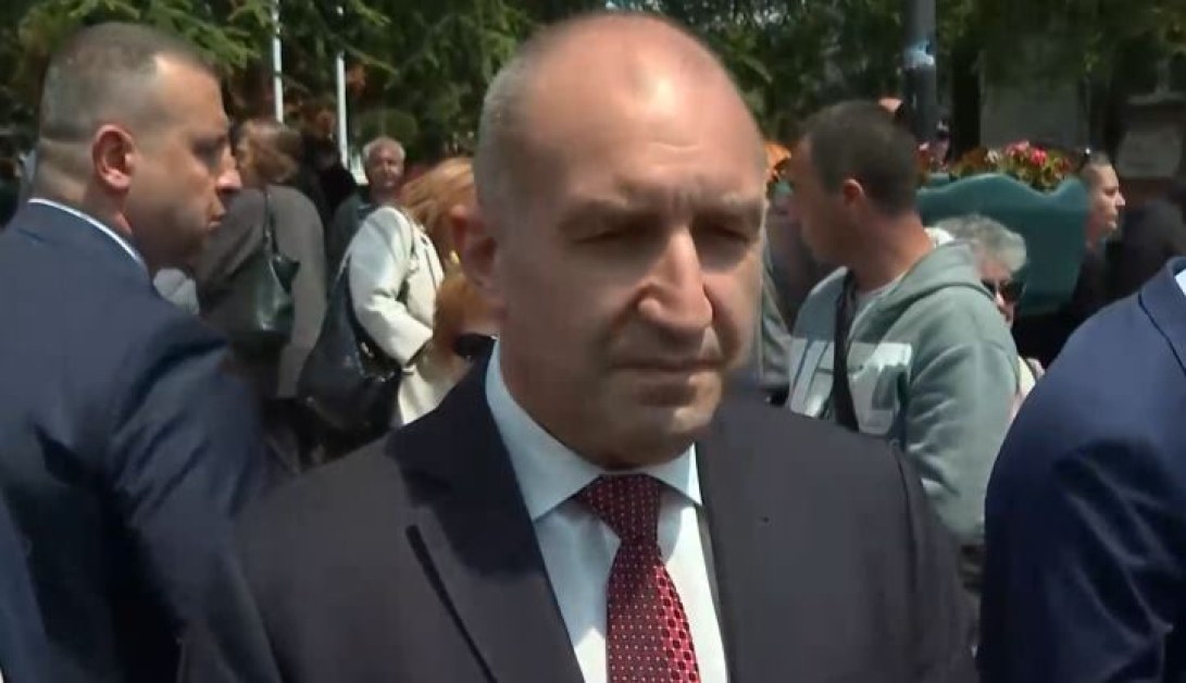 Радев отговори: Хората, които се пишат за най-големи демократи, се обявяват срещу демокрацията.