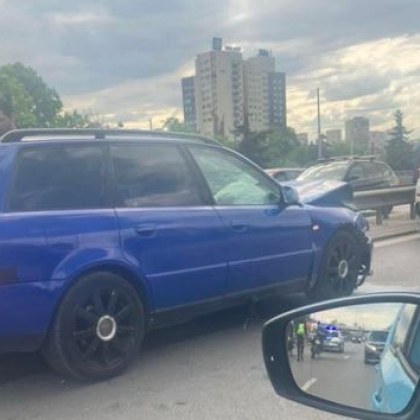Движението по Цариградско шосе в София в района на моста