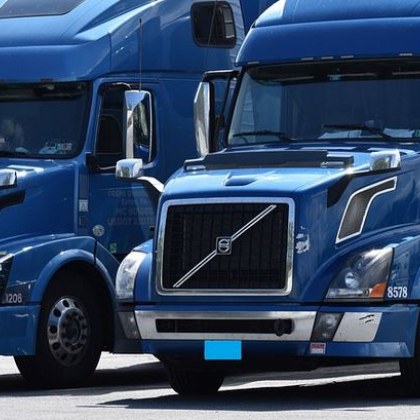 Полски шофьори на камиони днес блокираха основен граничен пункт с