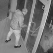 Обвиниха мъж в грозно дело, издирват го СНИМКИ