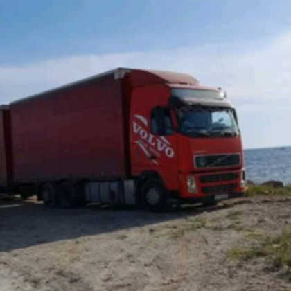 Близки на шофьор на камион с българска регистрация отправиха апел