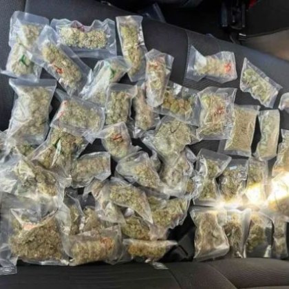 Близо половин килограм марихуана и други видове наркотици са иззети