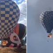 Балон с горещ въздух се запали в Мексико, има загинал ВИДЕО