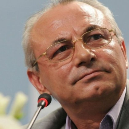 Ахмед Доган оглави нов председателски съвет на ДПС съобщиха от