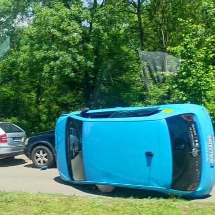 Пътен инцидент е станал в столицата алармират граждани в групата