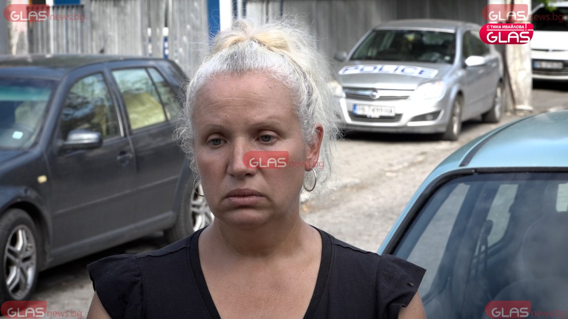 Няма такава пропаднала държава, колата катафалка на Митко се движи свободно из града!