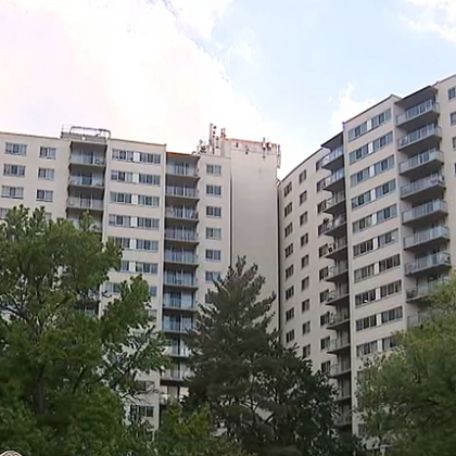 2 годишно момченце оцеля след падане от 15 ия етаж на висока