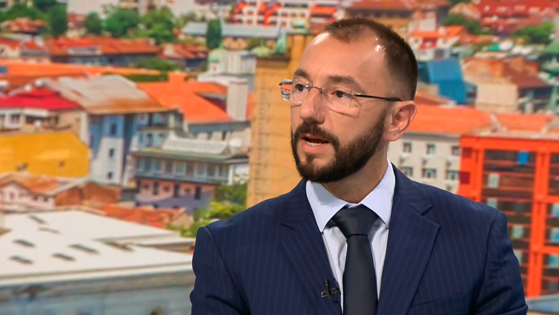 Антон Хекимян: София е блокирана от Васил Терзиев