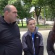Семейство от Раковски развя трибагреника на площад „Свети Петър