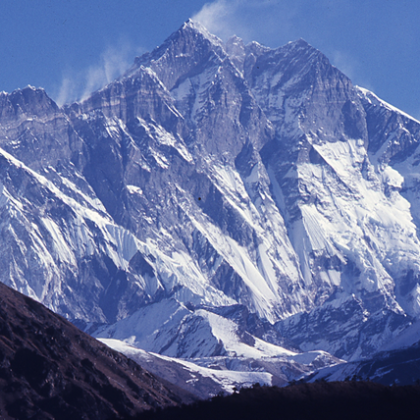Индиец и румънец загинаха на връх Лхотце в Непал четвъртия