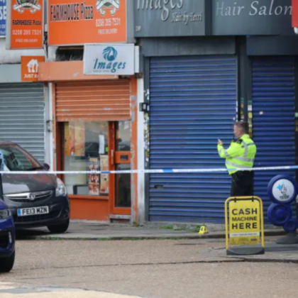 Мъж е загинал след атака с нож в северозападен Лондон Жертвата